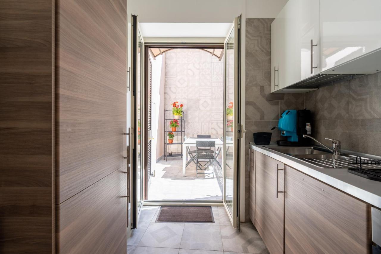 Appartamento Elegante Con Terrazzino Nel Centro Di Napoli Eksteriør bilde